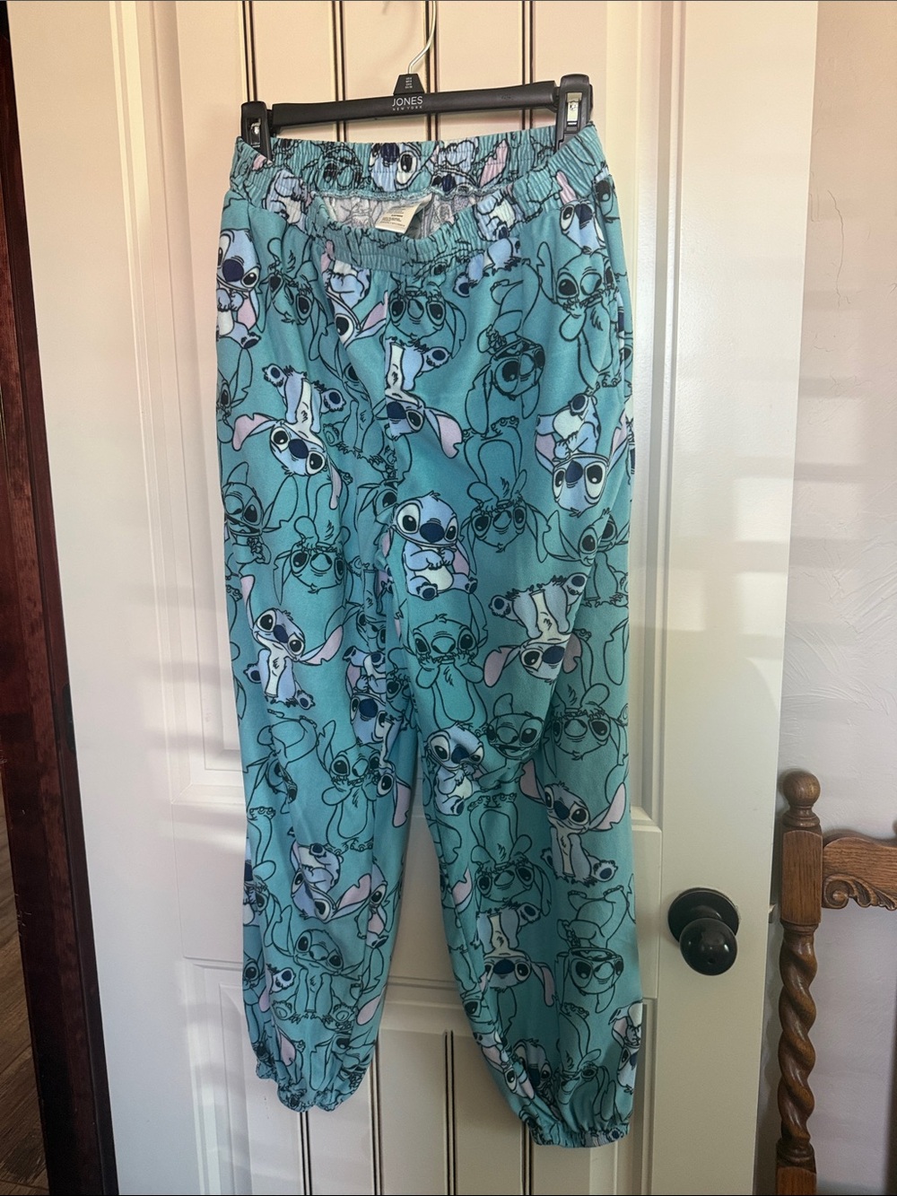 Disney Teal Ladies Size 4- 6 Stitch Plush Pajama SetPockets in Blue & Turquoise. - Picture 2 of 4